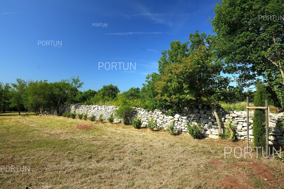 Terreno in vendita a  - 40675 - 05