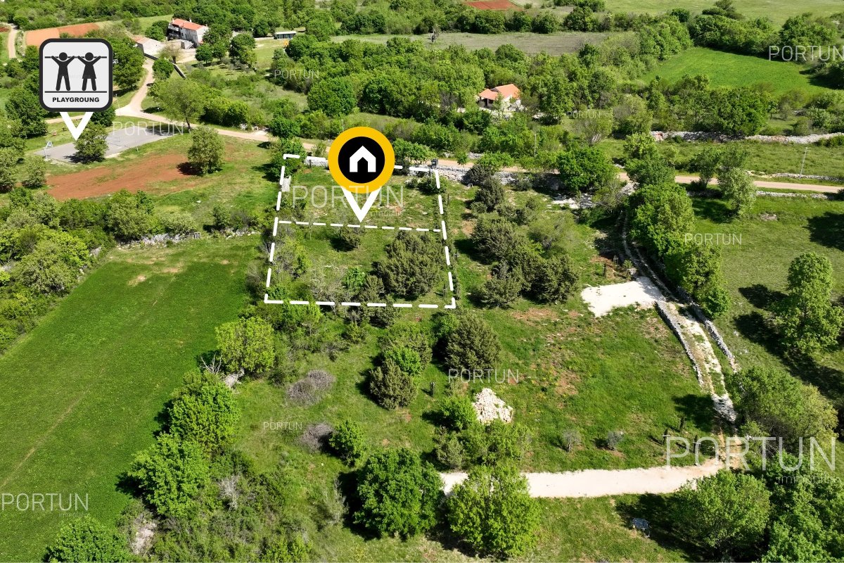 Terreno in vendita a  - 40675 - 02