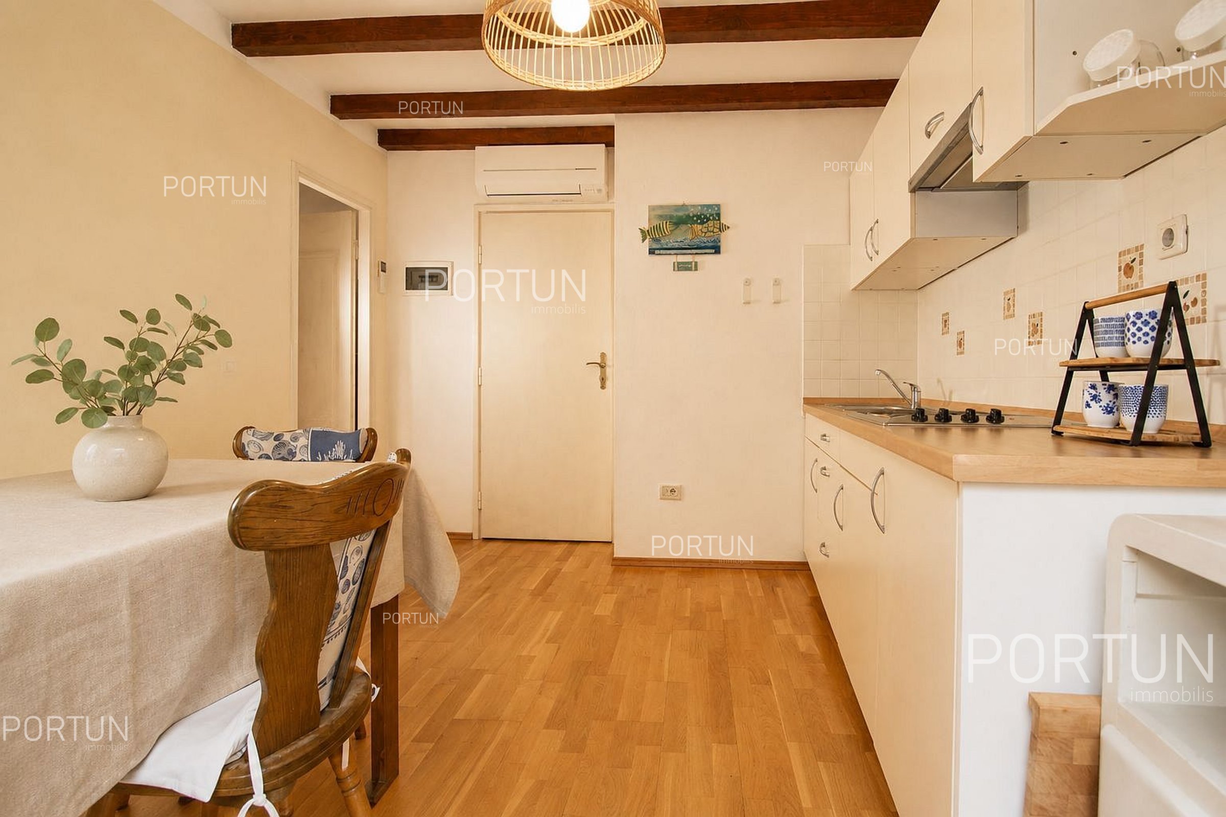 Apartment for sale Rovinj – centre, 70 m², 2 bedrooms 5