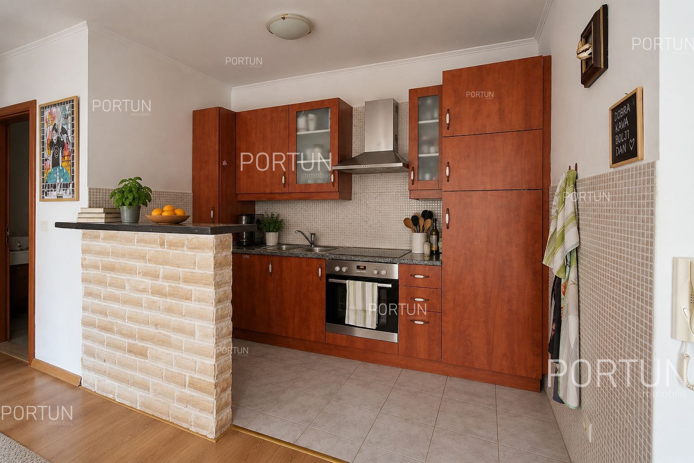 Квартира на продажу Ровинь – 57 м² с парковкой и садом 5