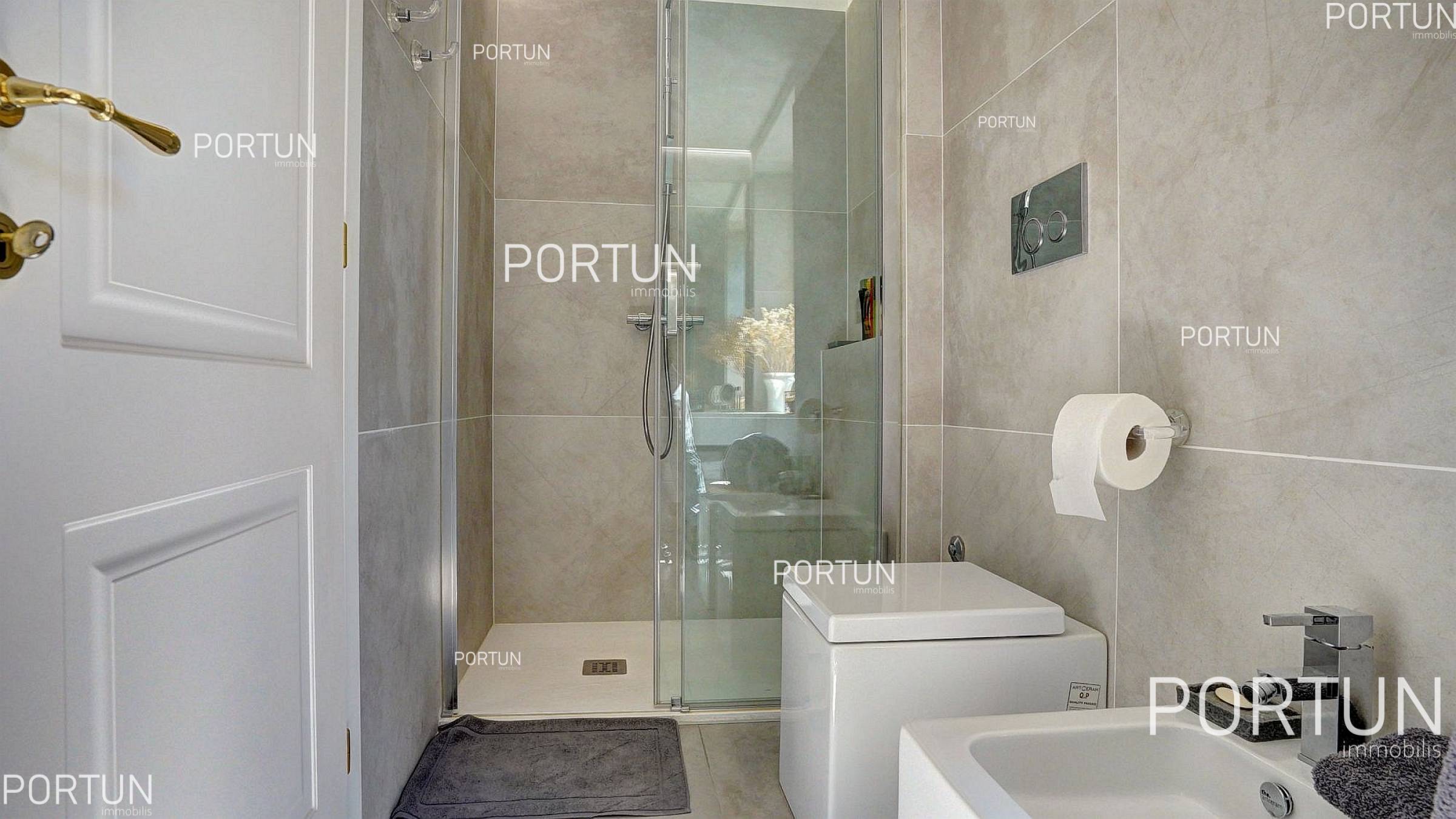 Appartamento in vendita a  - 10579 - 12