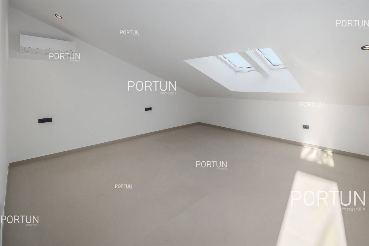 Apartment for Sale in Rovinj - 10621 - 04