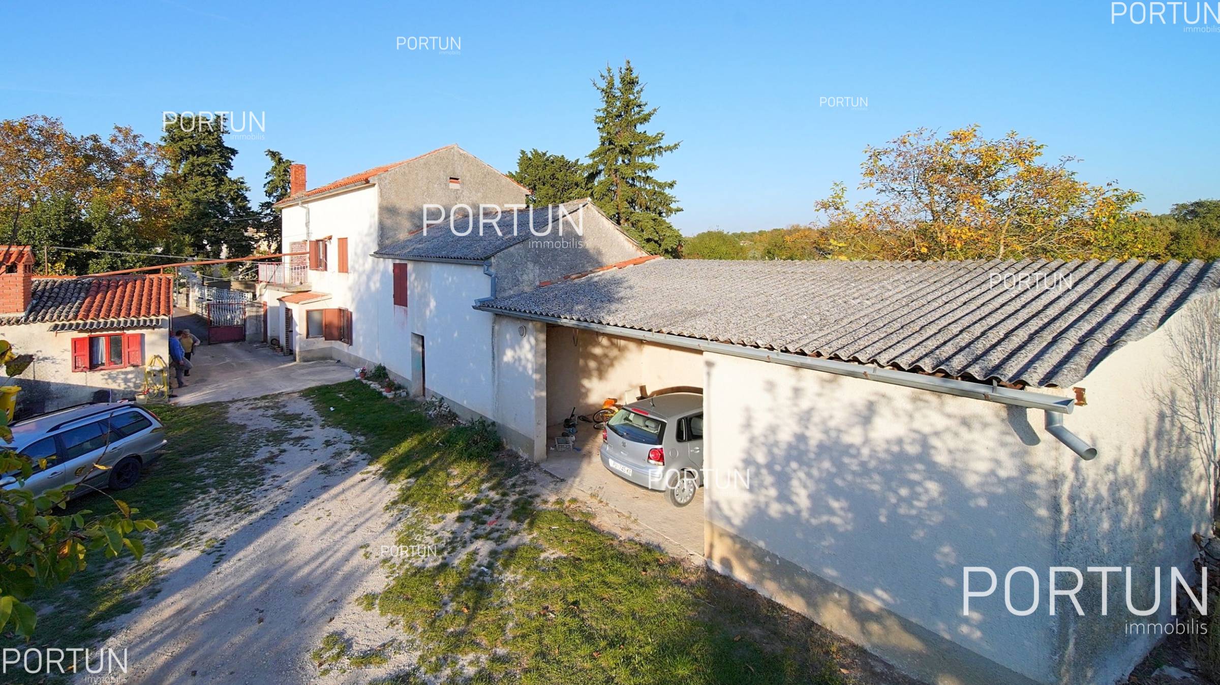 Stone house in the area of Kanfanar	 2