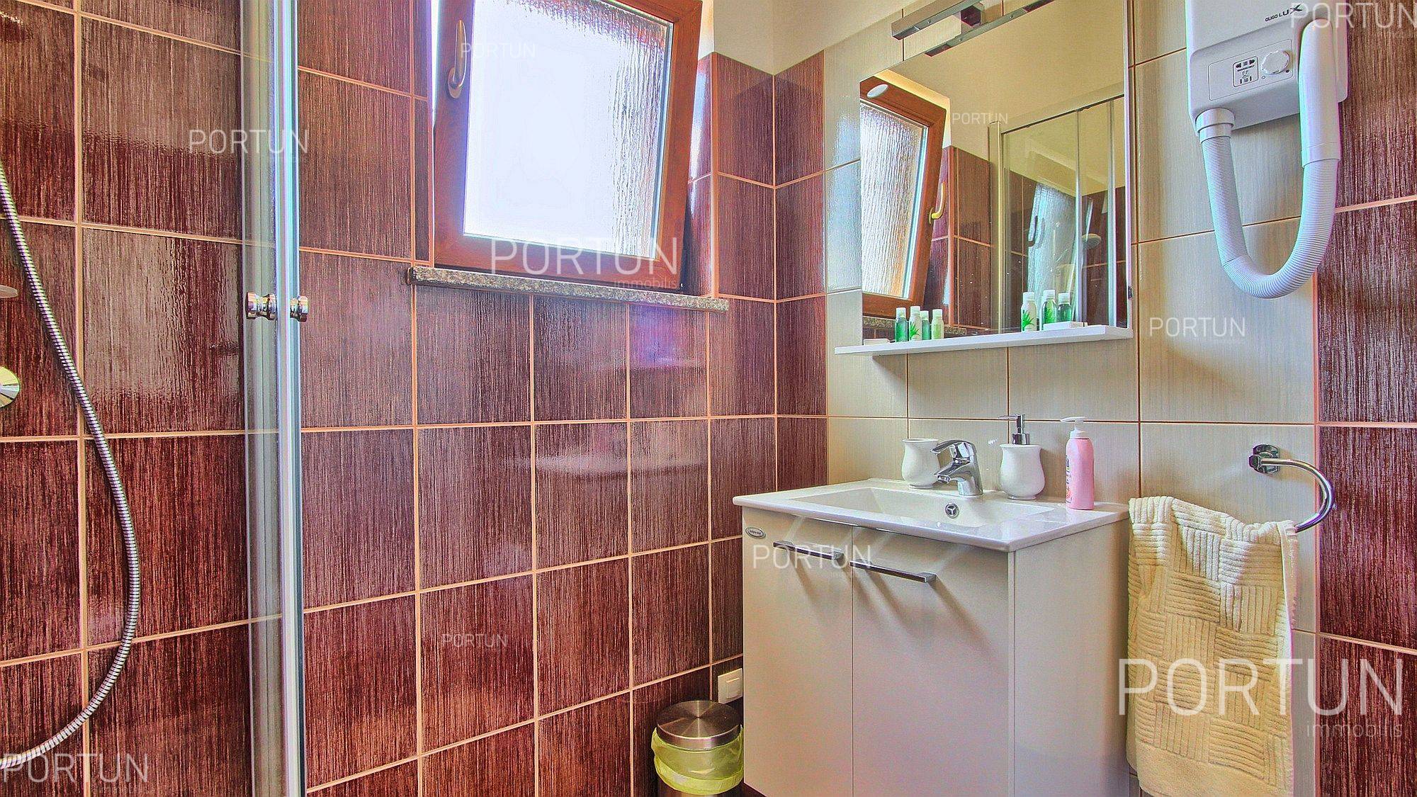 House for Sale in Svetvinčenat - 20583 - 10