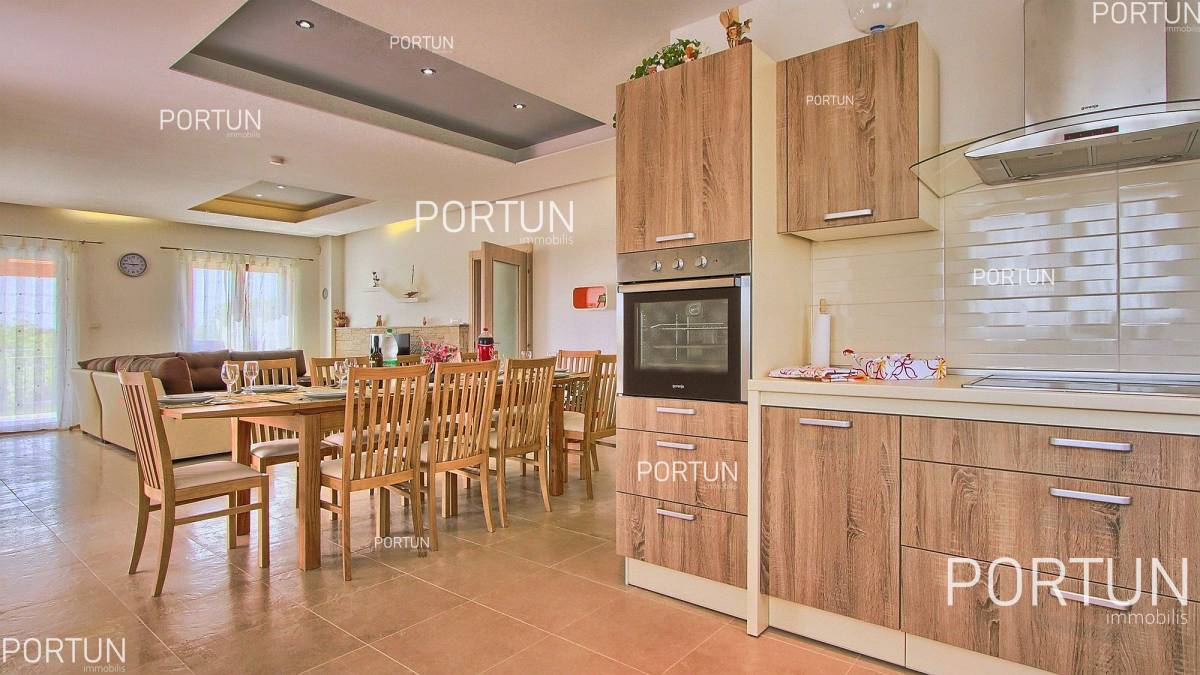 Дом на продажу в  - 20583 - 05