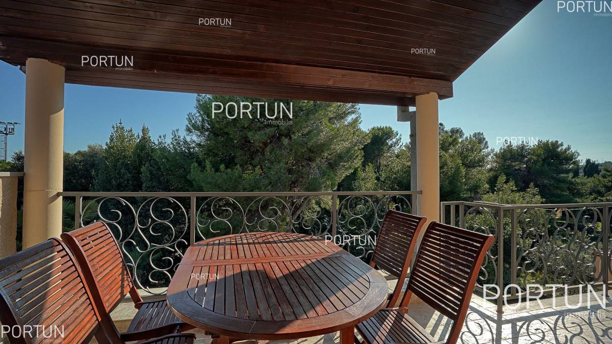 Casa in vendita a  - 20589 - 28