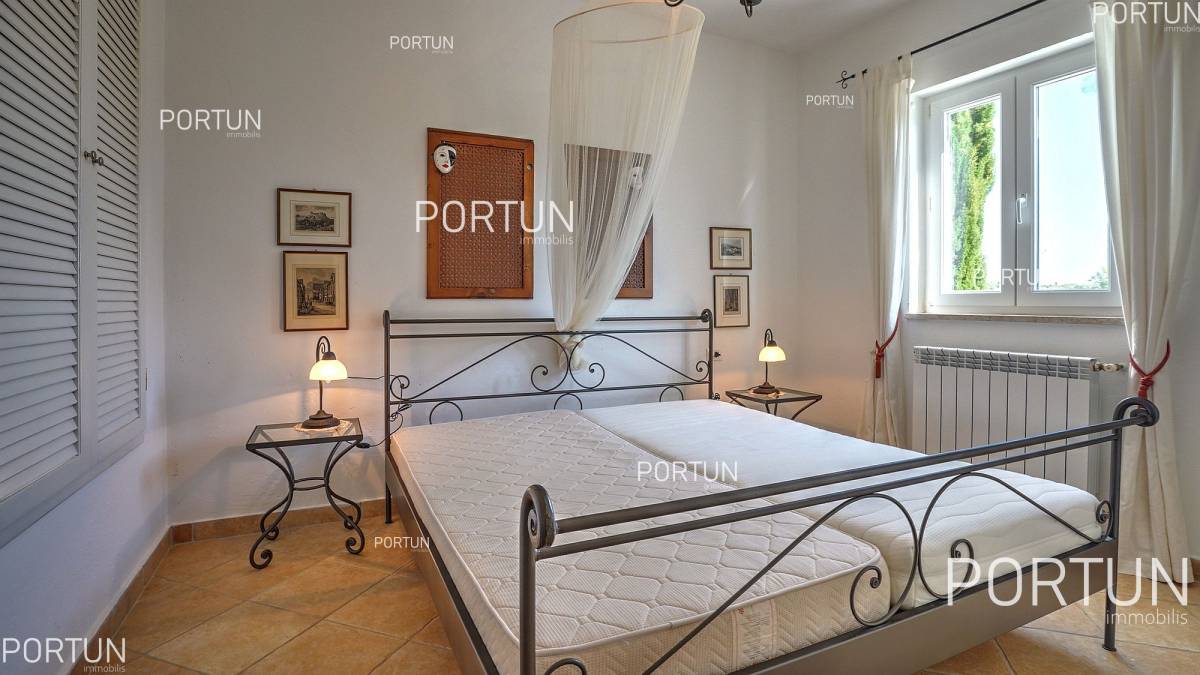Дом на продажу в Пореч - 20592 - 20