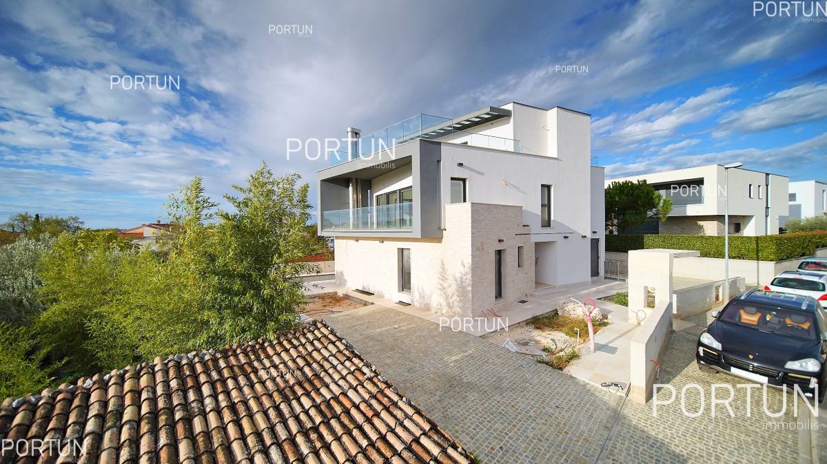 Kuća za prodaju-Rovinj-20645-637751760617141895