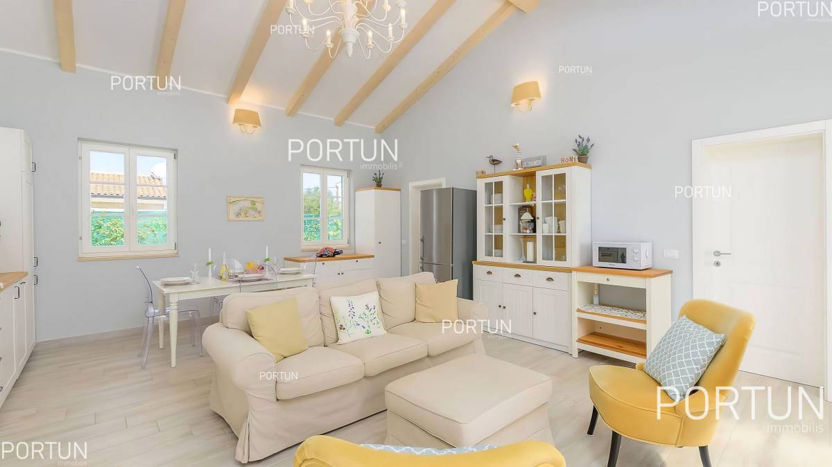 House for Sale in Rovinj - 20692 - 09