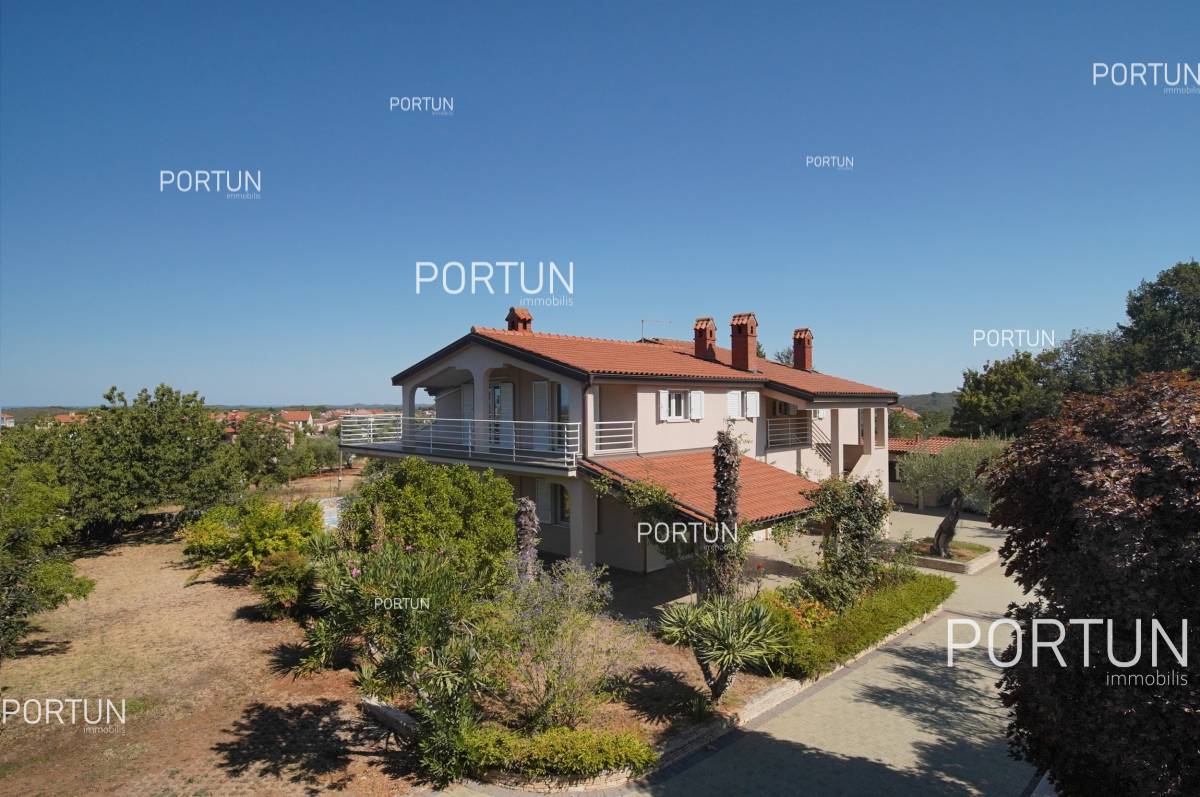 Haus zum Verkauf in Rovinj - 20708 - 05