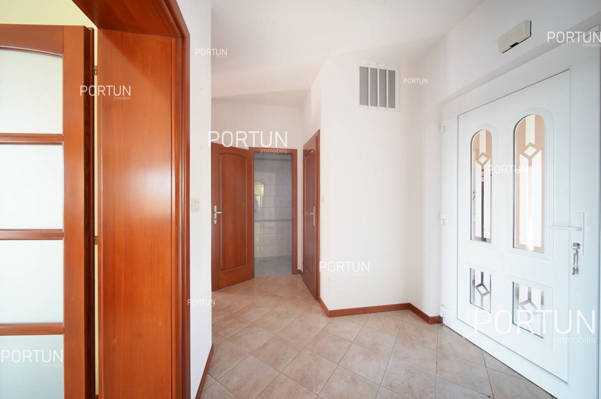 Haus zum Verkauf in Rovinj - 20708 - 16