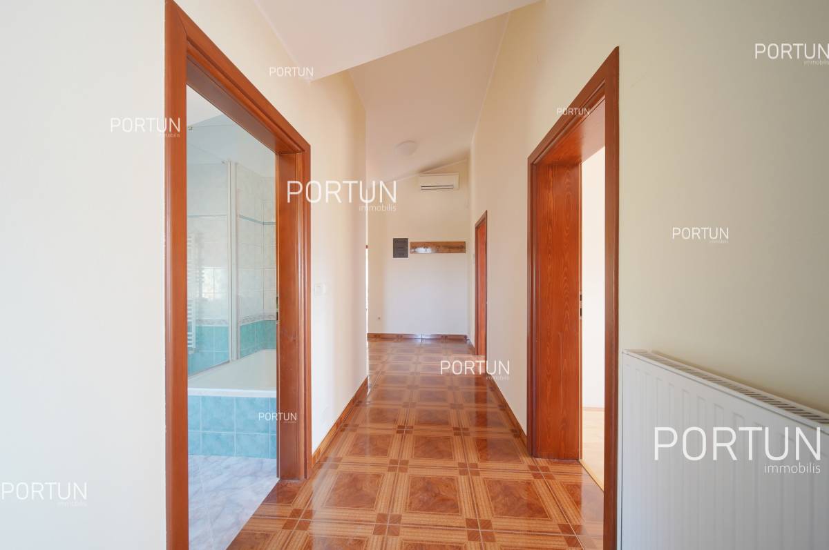 Haus zum Verkauf in Rovinj - 20708 - 21