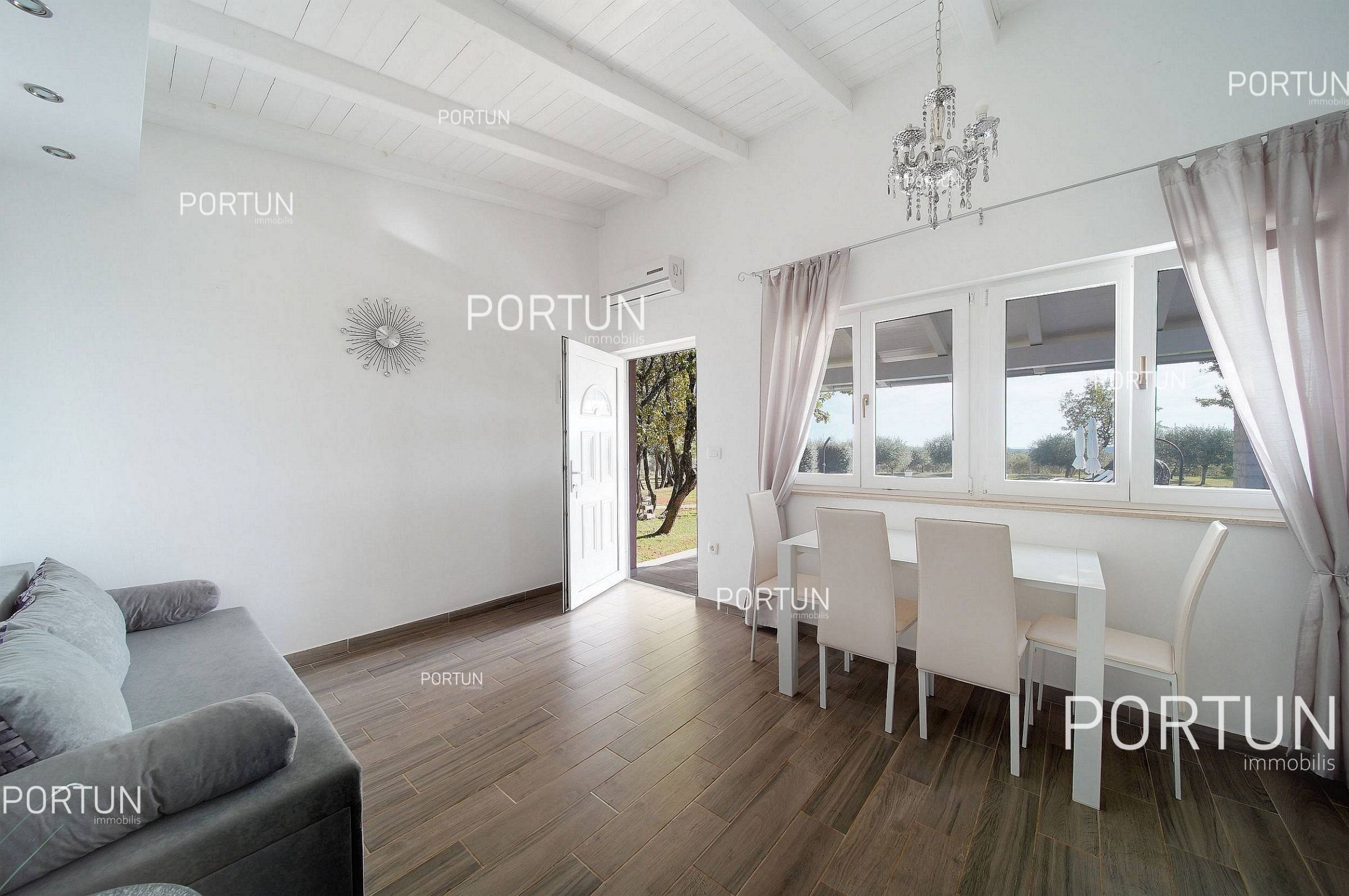 Casa in vendita a  - 20720 - 21