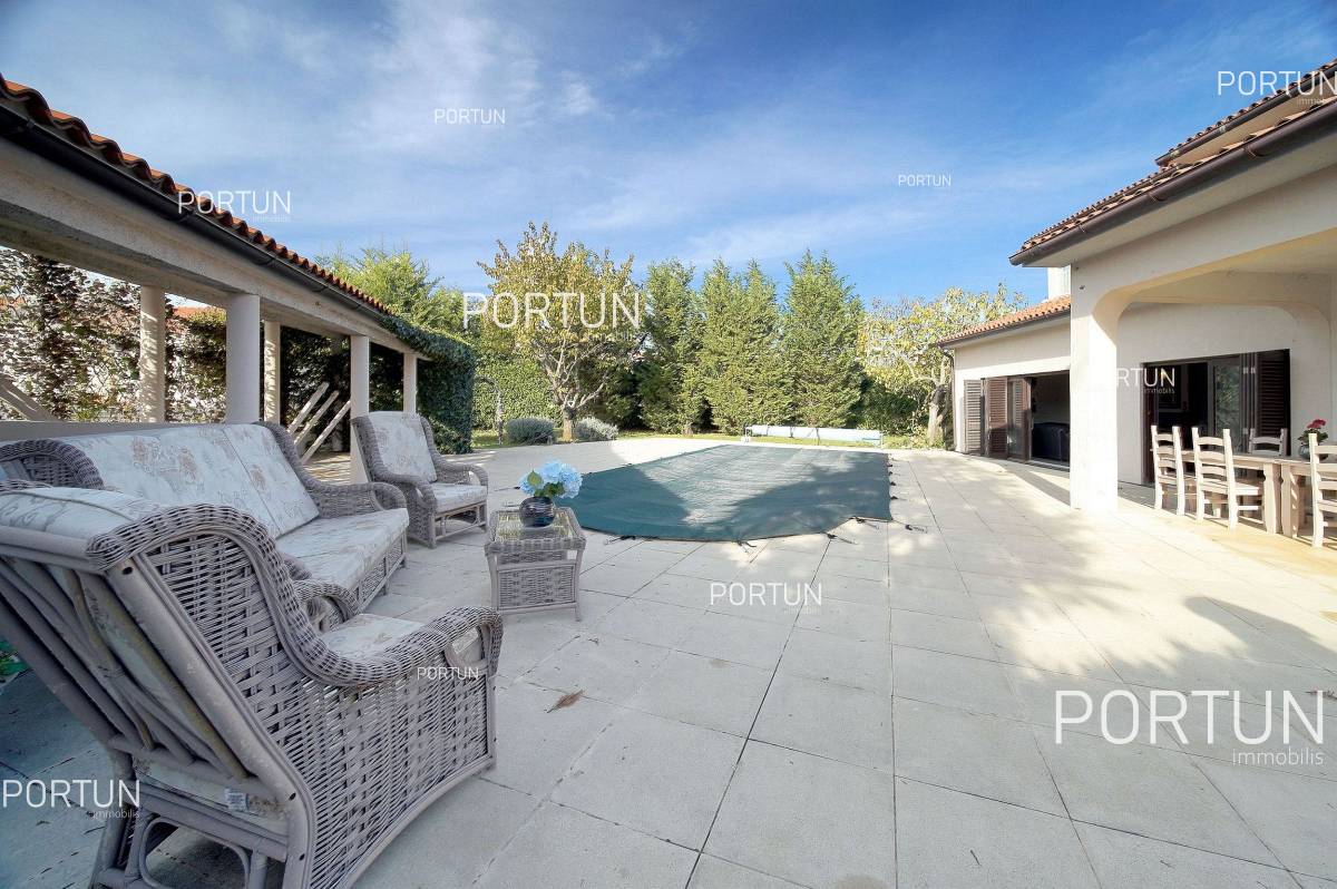House for Sale in Rovinj - 20723 - 04