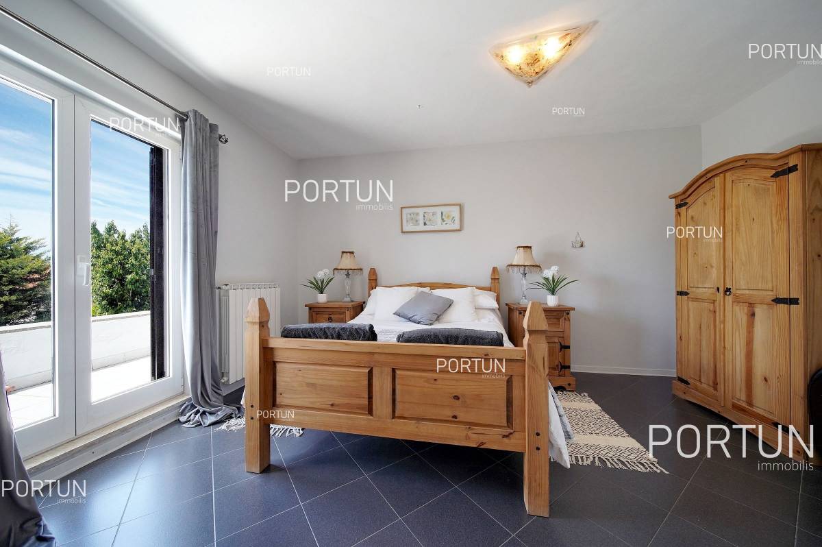 House for Sale in Rovinj - 20723 - 24