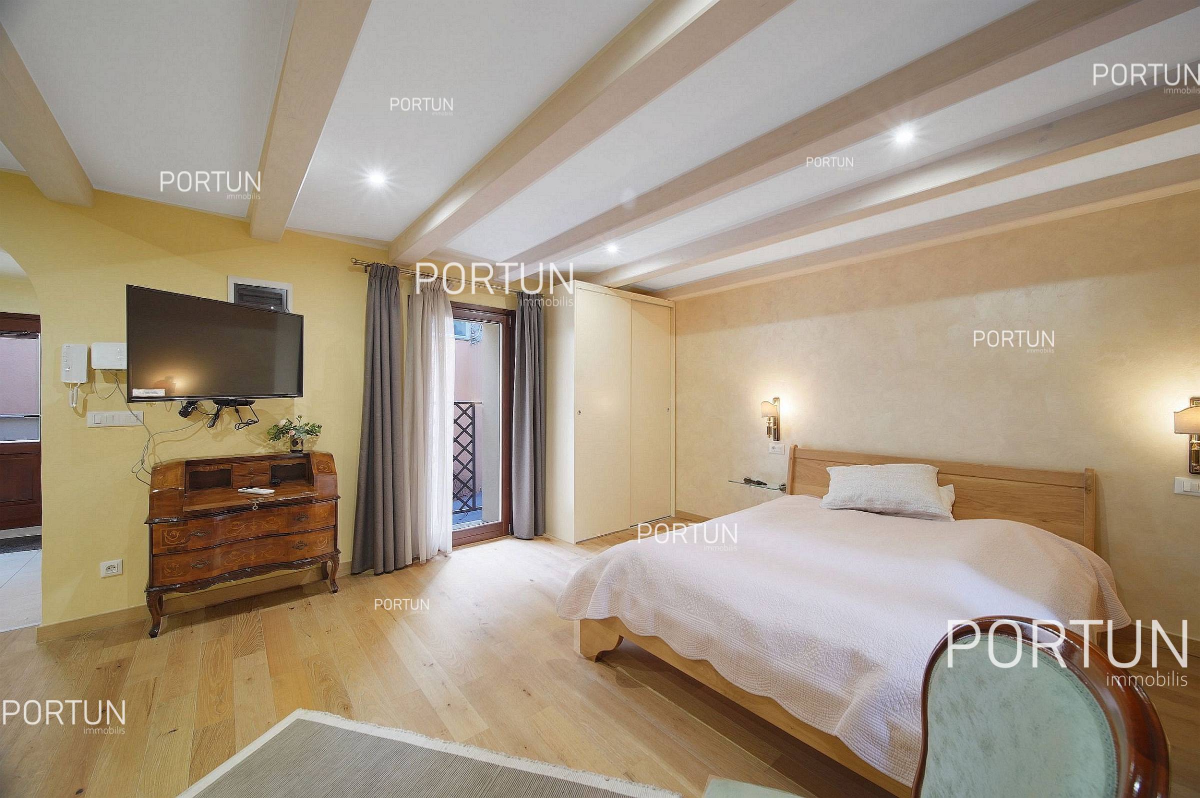 Casa in vendita a Rovigno - 20732 - 12