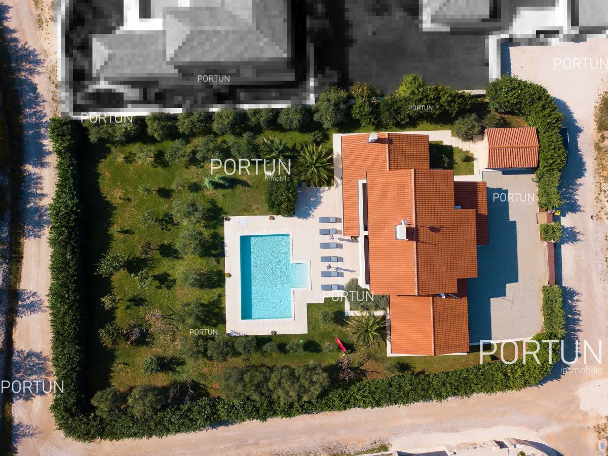 Будинок на продаж у  - 20733 - 01