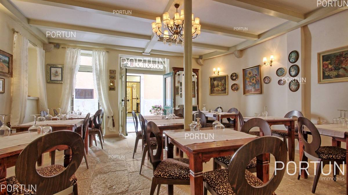 Poslovni prostor na prodaju-Rovinj-30025-636282056329261943