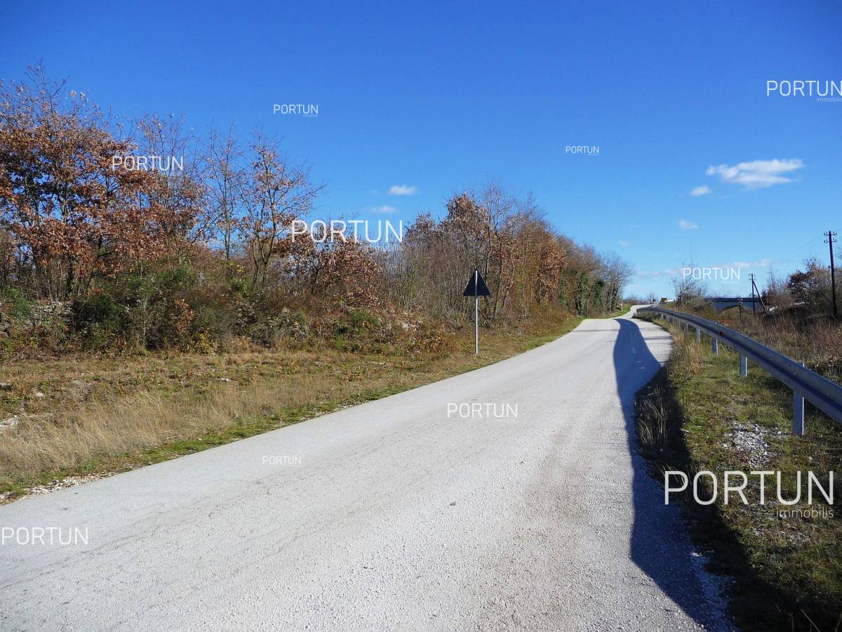 Građevinsko zemljište za prodaju-Kanfanar-Stambena namjena-40089-636900600911953722