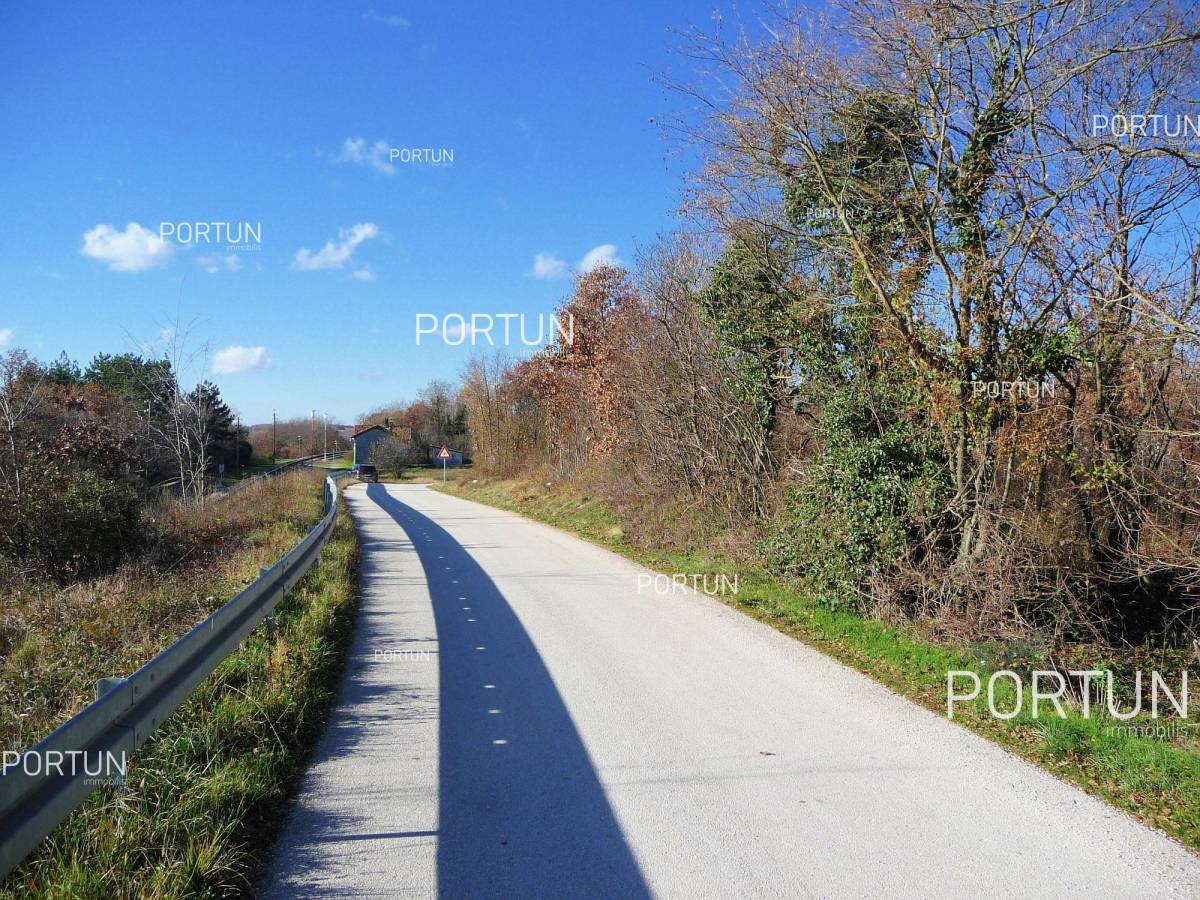 Zemljište na prodaju Kanfanar - 40089 - 01
