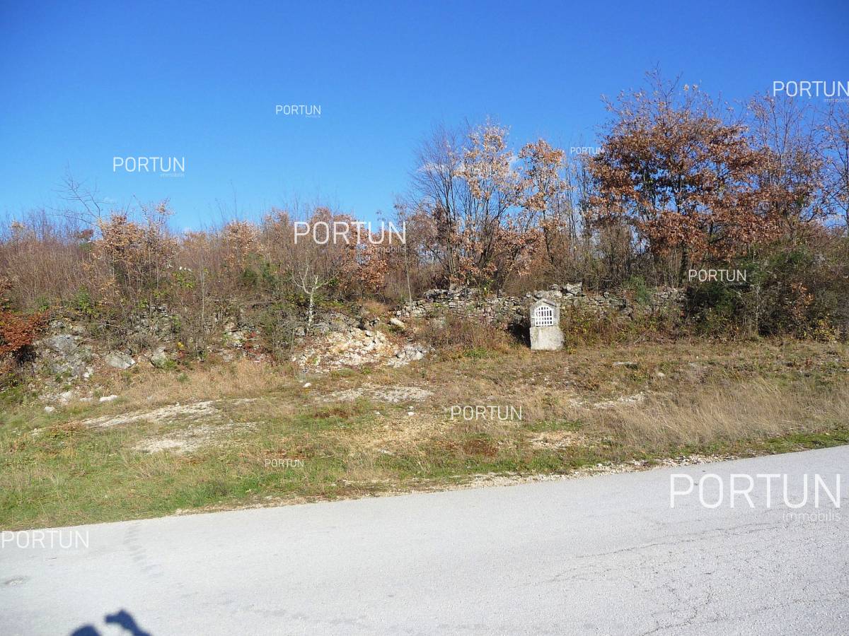 Zemljište na prodaju Kanfanar - 40089 - 02