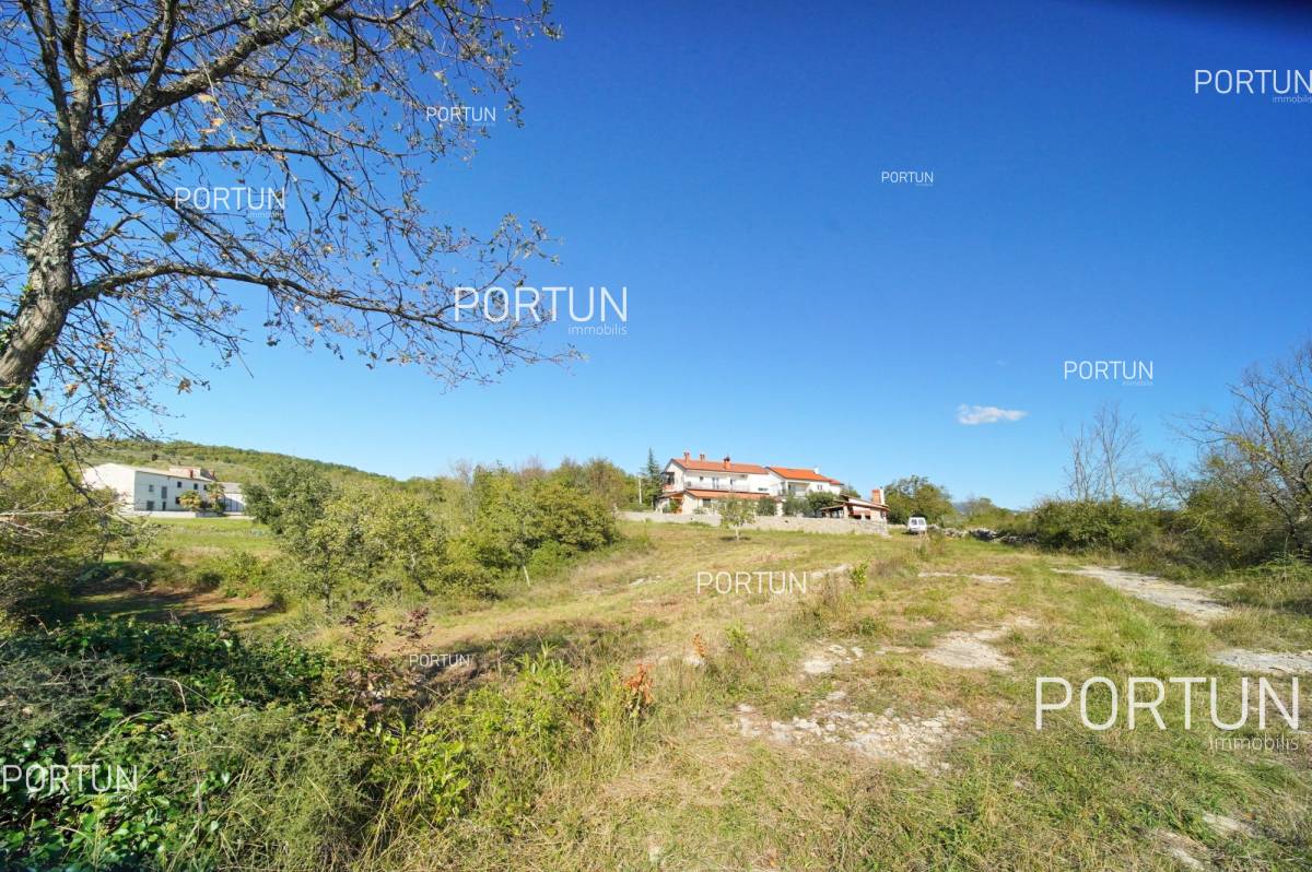 Plot of land for Sale in Buzet - 40465 - 09