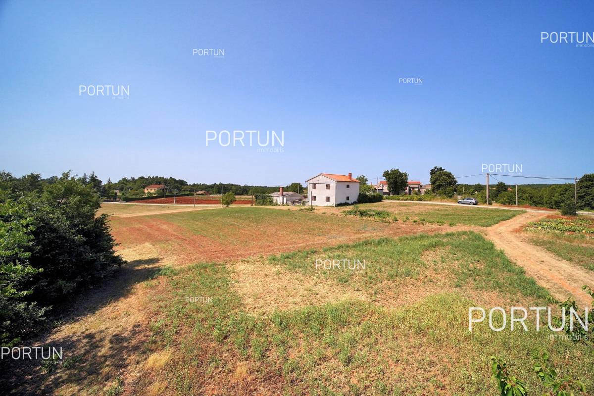 Građevinsko zemljište za prodaju-637941745080003165