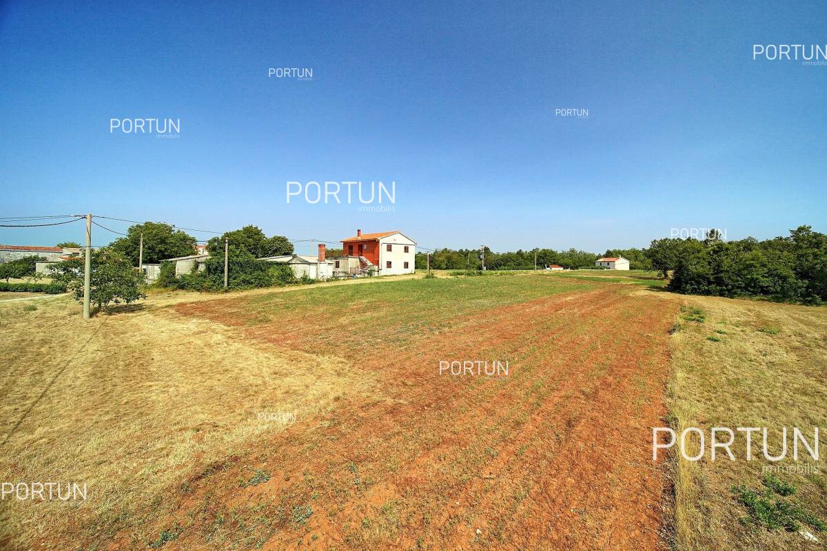 Plot of land for Sale in Žminj - 40478 - 05