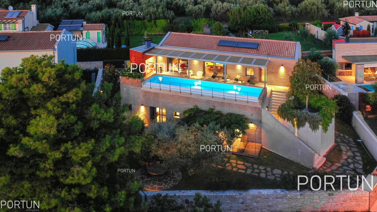 House for Sale in Fažana - 20811 - 01