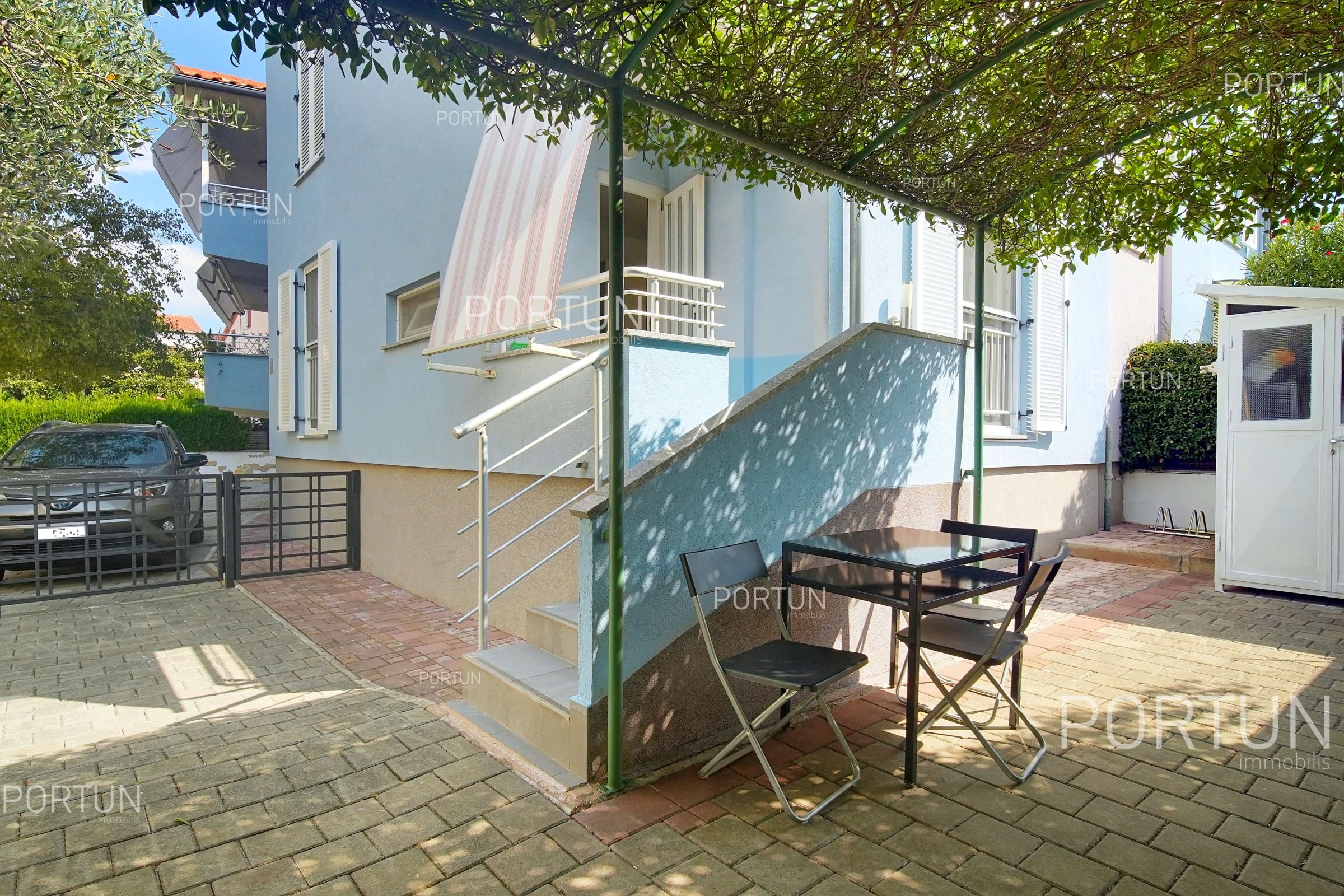 Stan na prodaju Rovinj – 44 m², dvorište i 2 parkinga 1