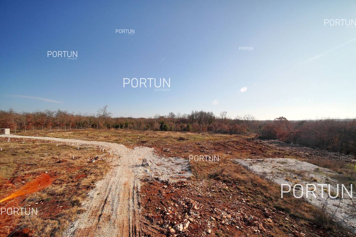 Zemljište na prodaju Svetvinčenat - 40548 - 08