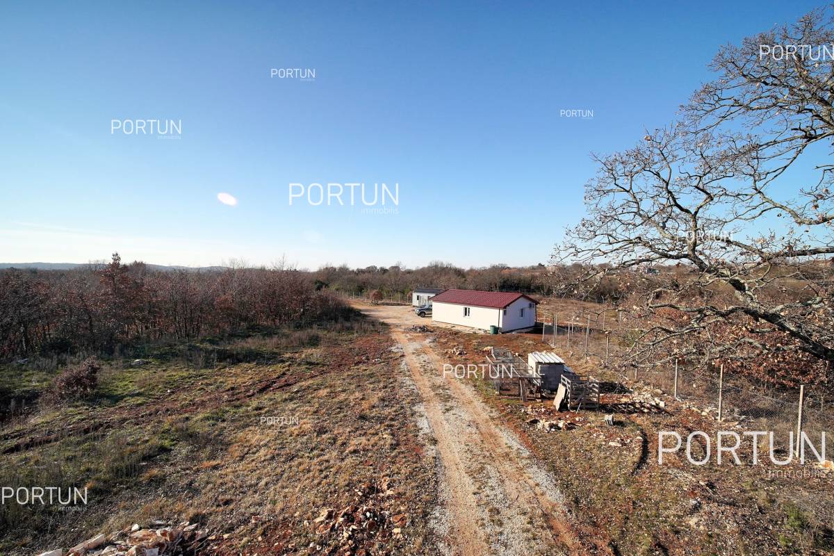 Zemljište na prodaju Svetvinčenat - 40548 - 09