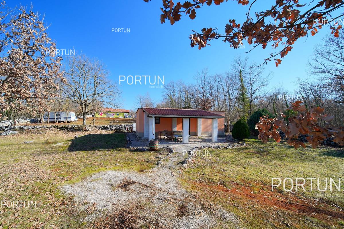 Grundstück zum Verkauf in Žminj - 40541 - 10