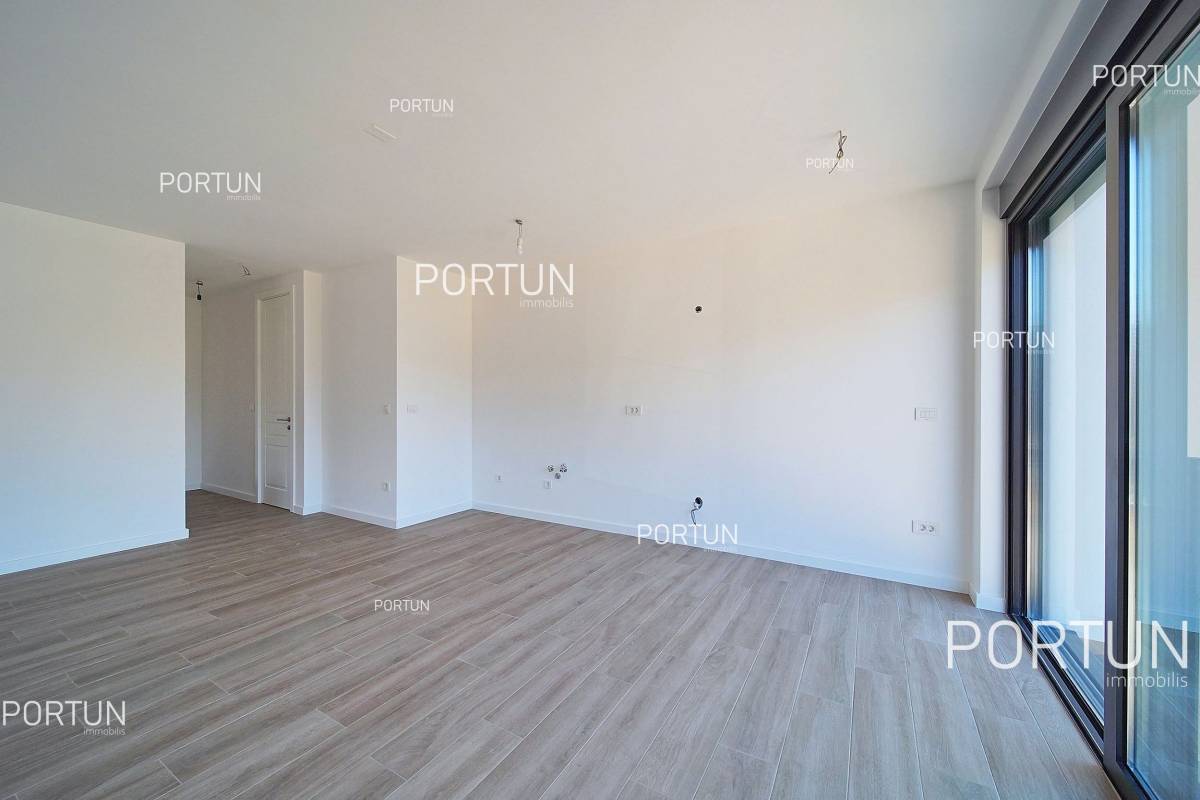 Stanovanje naprodaj v Poreč - 10678 - 02