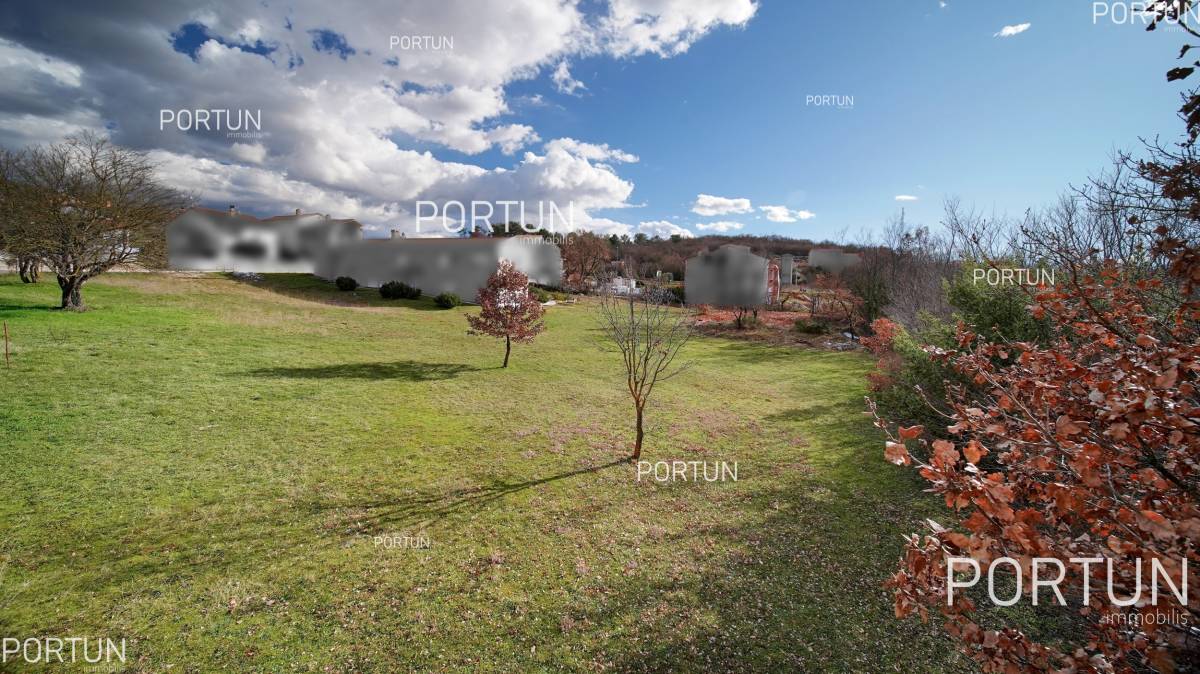 Plot of land for Sale in Rovinj - 40544 - 01