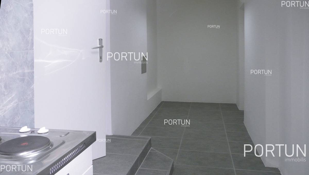 Stan na prodaju Pula - 10679 - 05