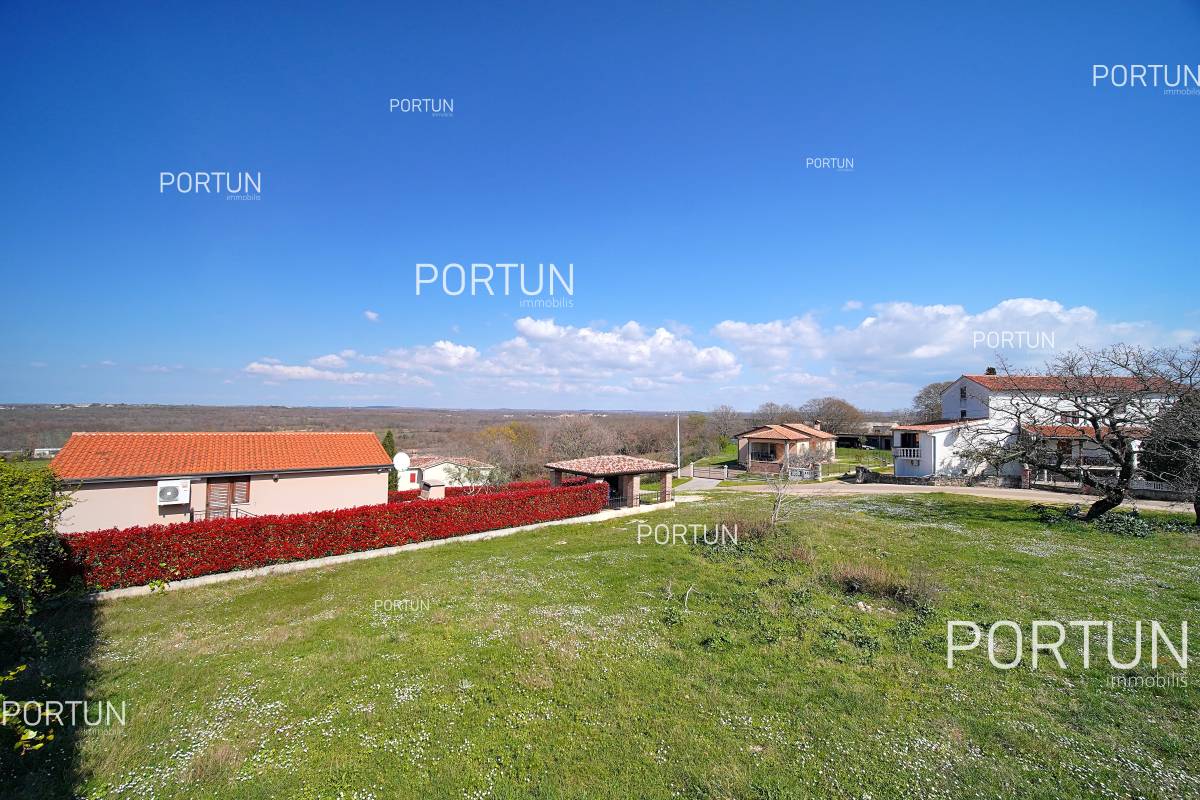 Zemljišče naprodaj v Poreč - 40552 - 03