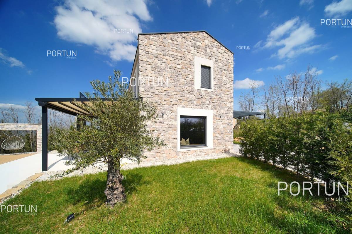 Kuća na prodaju Motovun - 20844 - 02