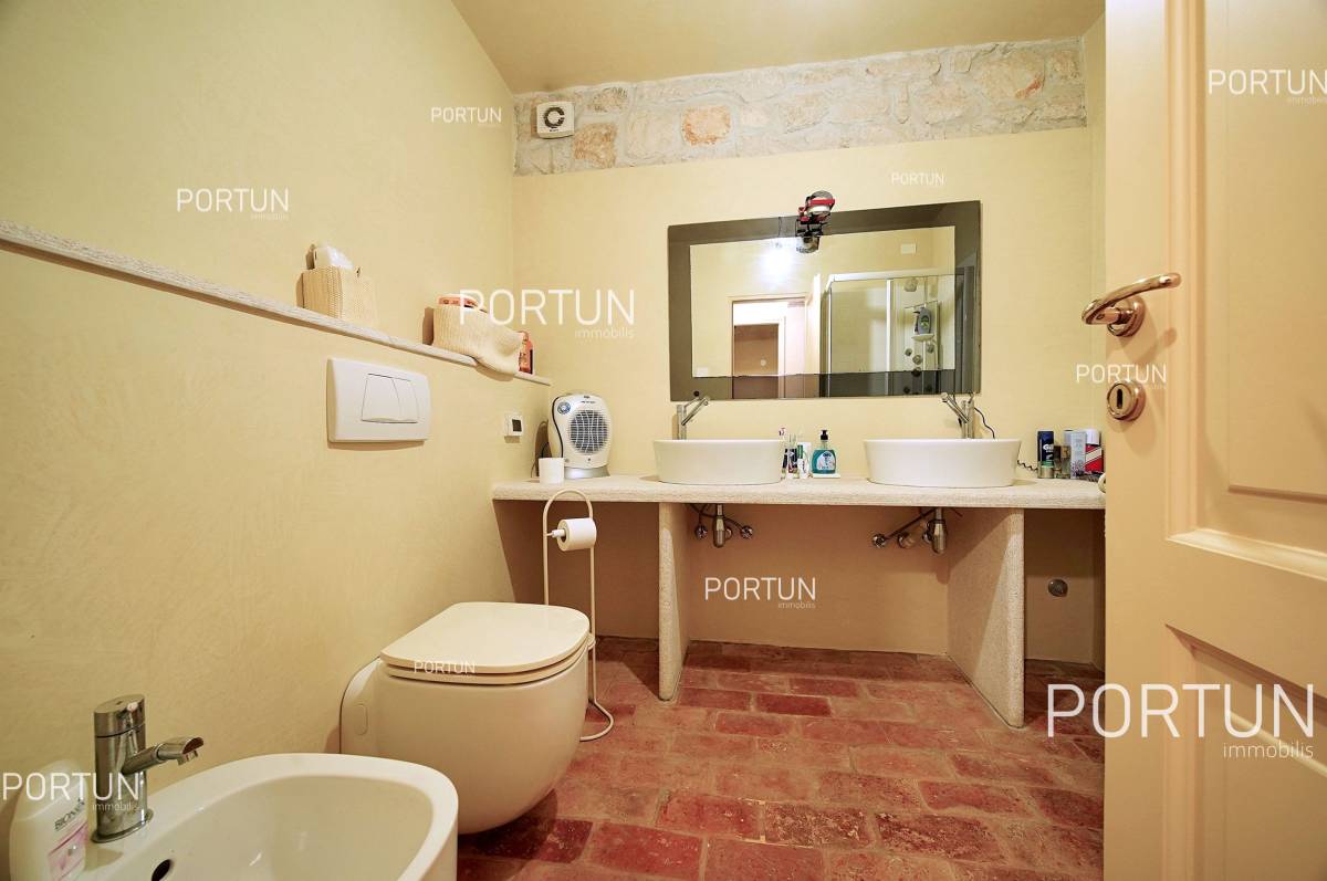 House for Sale in  - 20853 - 10