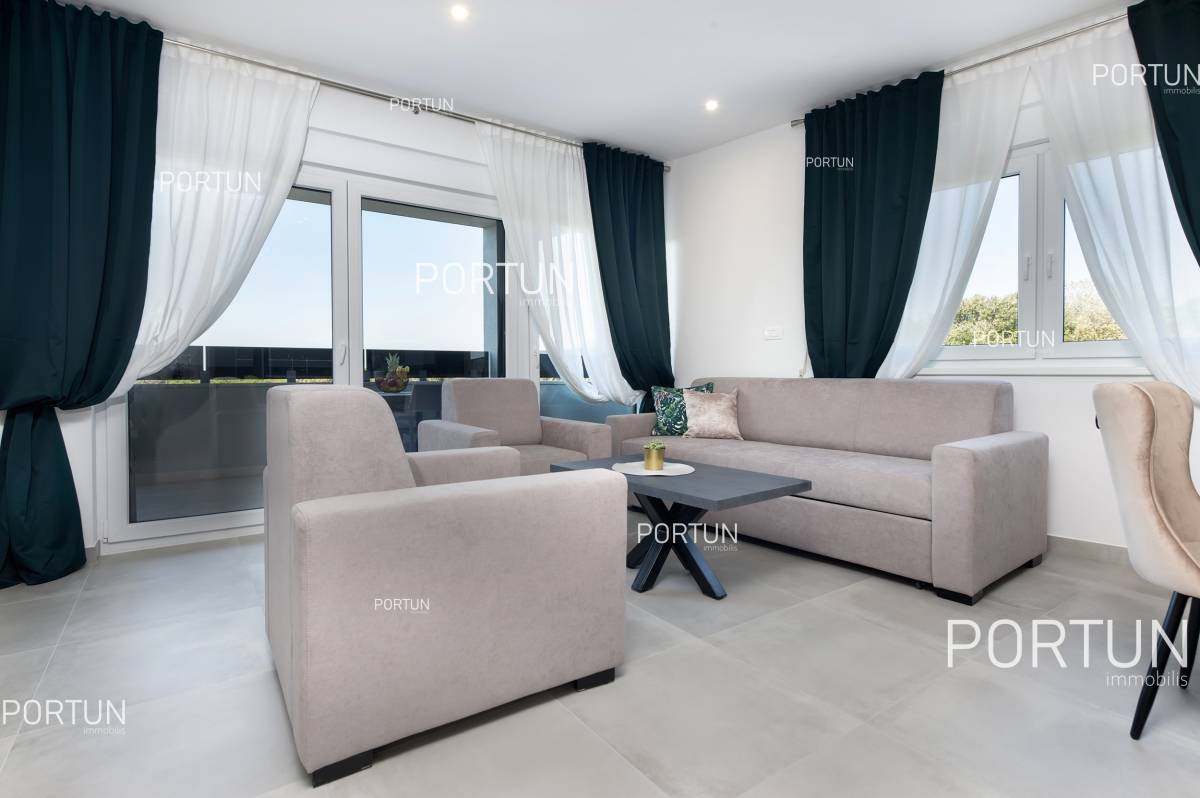 Appartamento in vendita a Rovigno - 10688 - 01