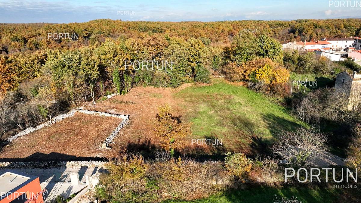 Large building land, Svetvinčenat - 40564 008
