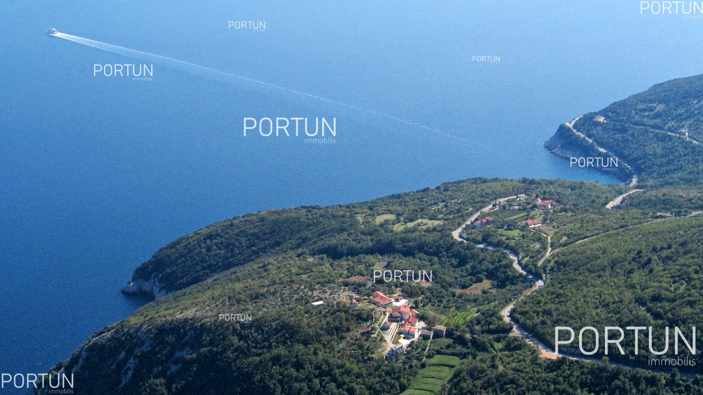 Пломін, земельна ділянка з видом на море	 3