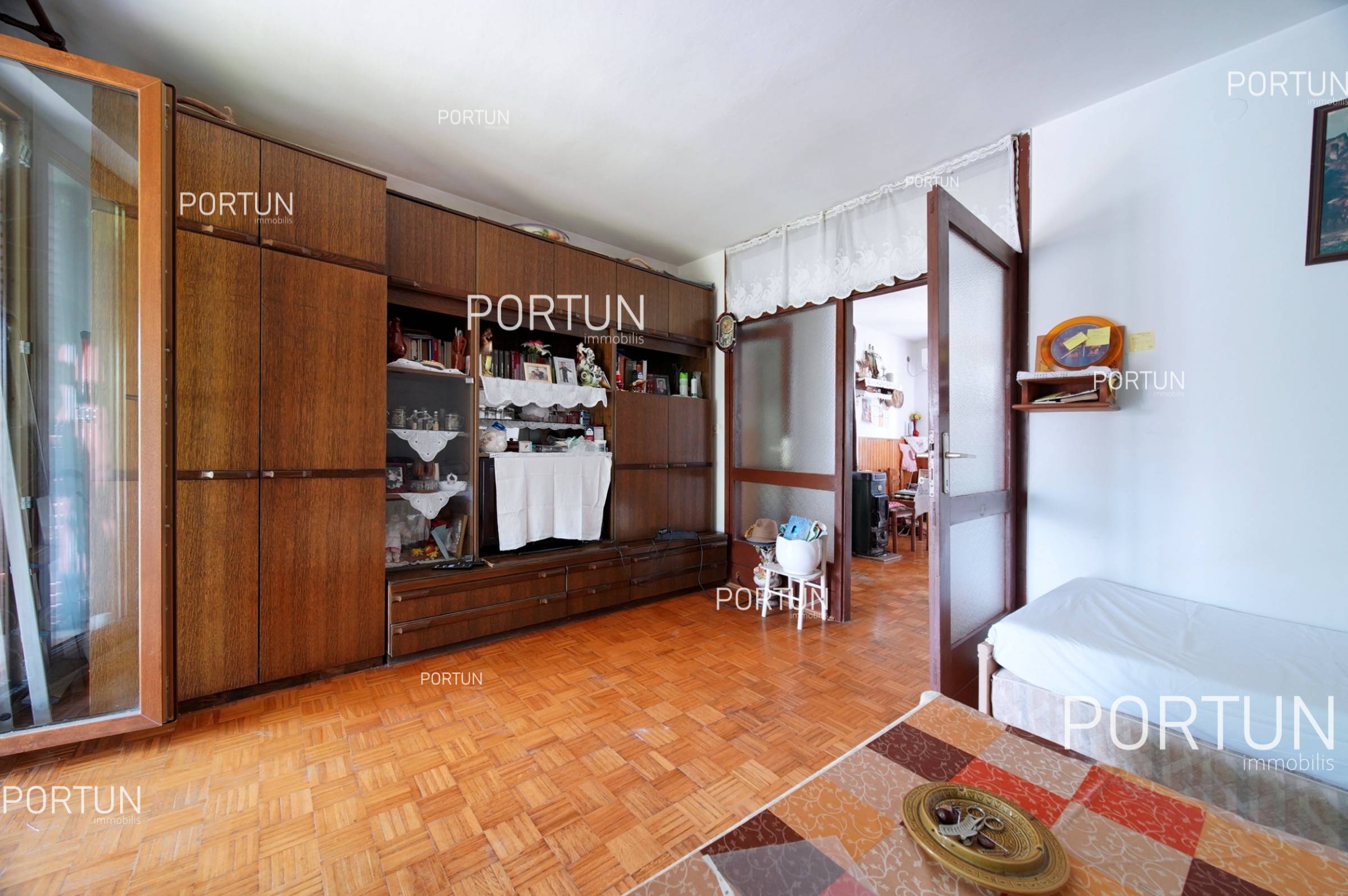 Rovinj, családi ház eladó	 4
