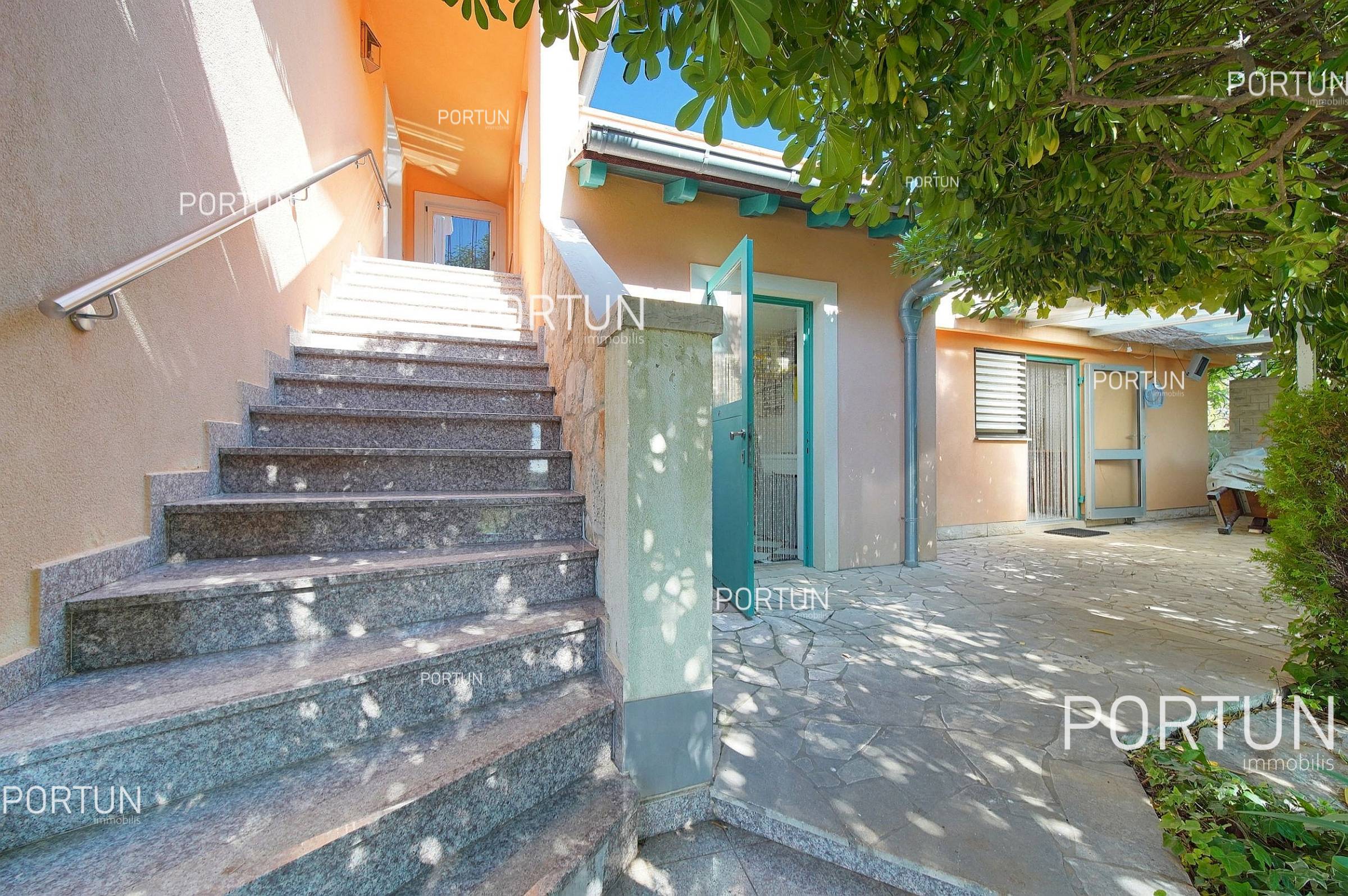 Casa in vendita a  - 20878 - 25
