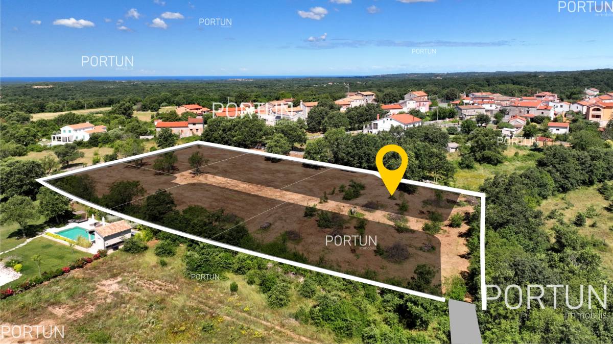Plot of land for Sale in Kanfanar - 40566 - 01