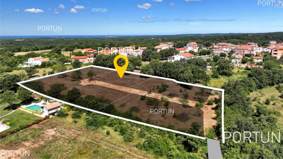 Plot of land for Sale in Kanfanar - 40567 - 01