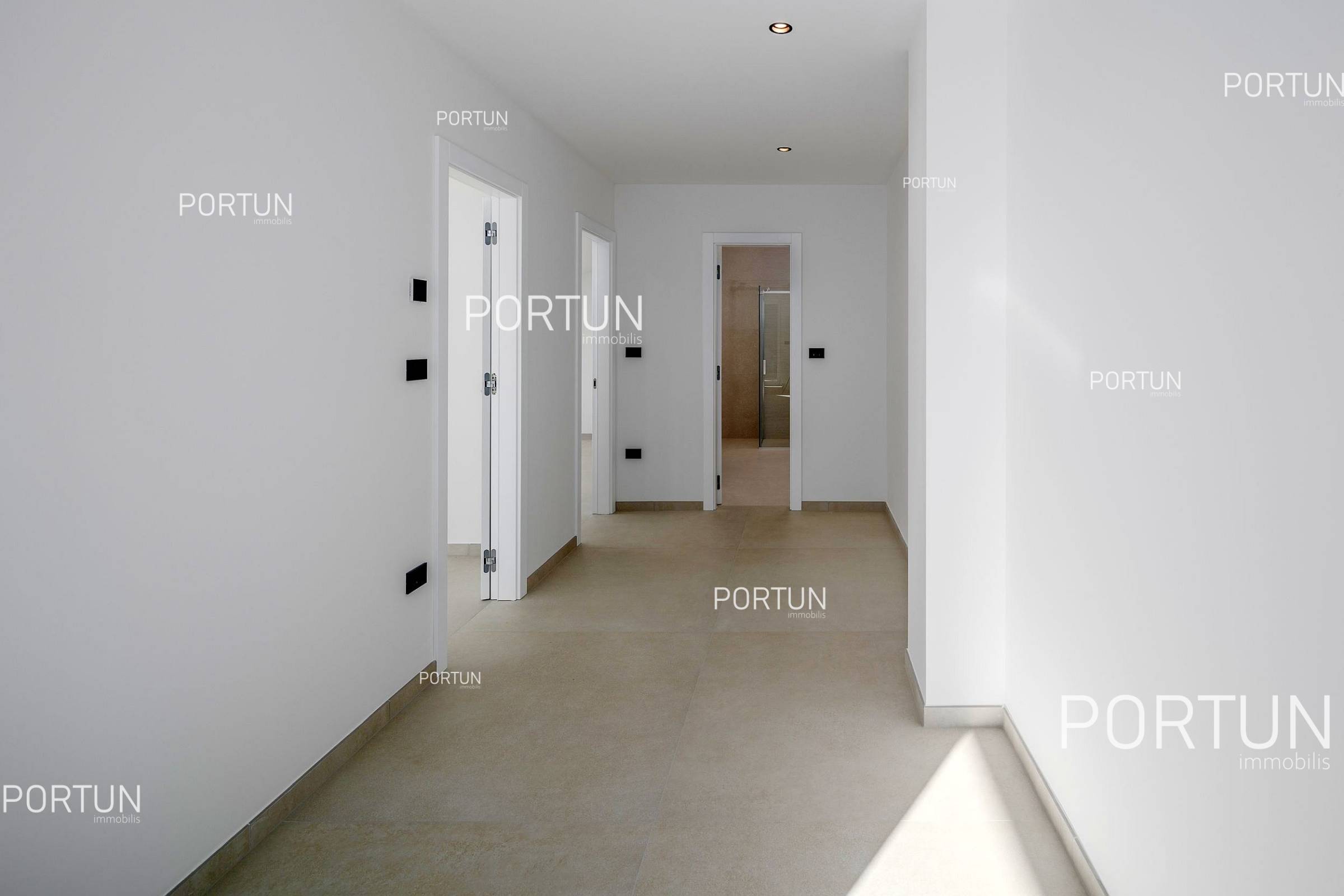 Appartamento in vendita a Rovigno - 10701 - 03