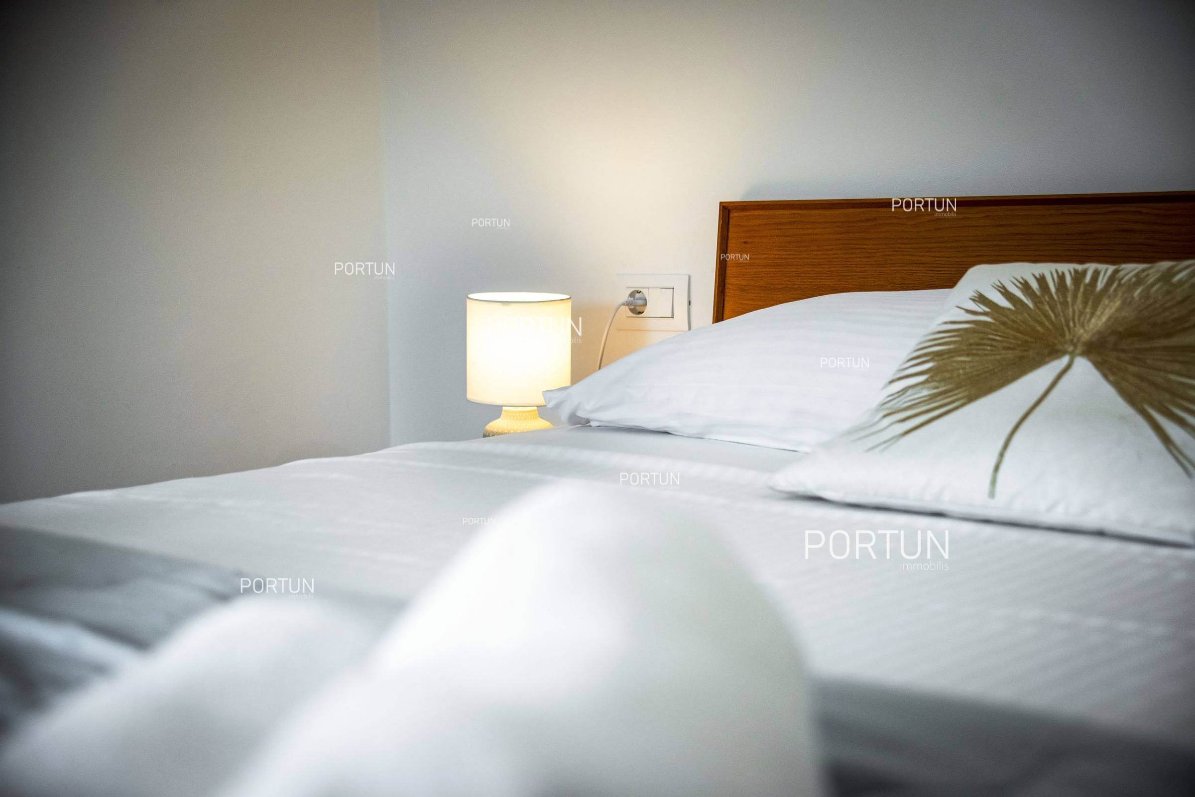 Wohnung zum Verkauf in  - 10708 - 12
