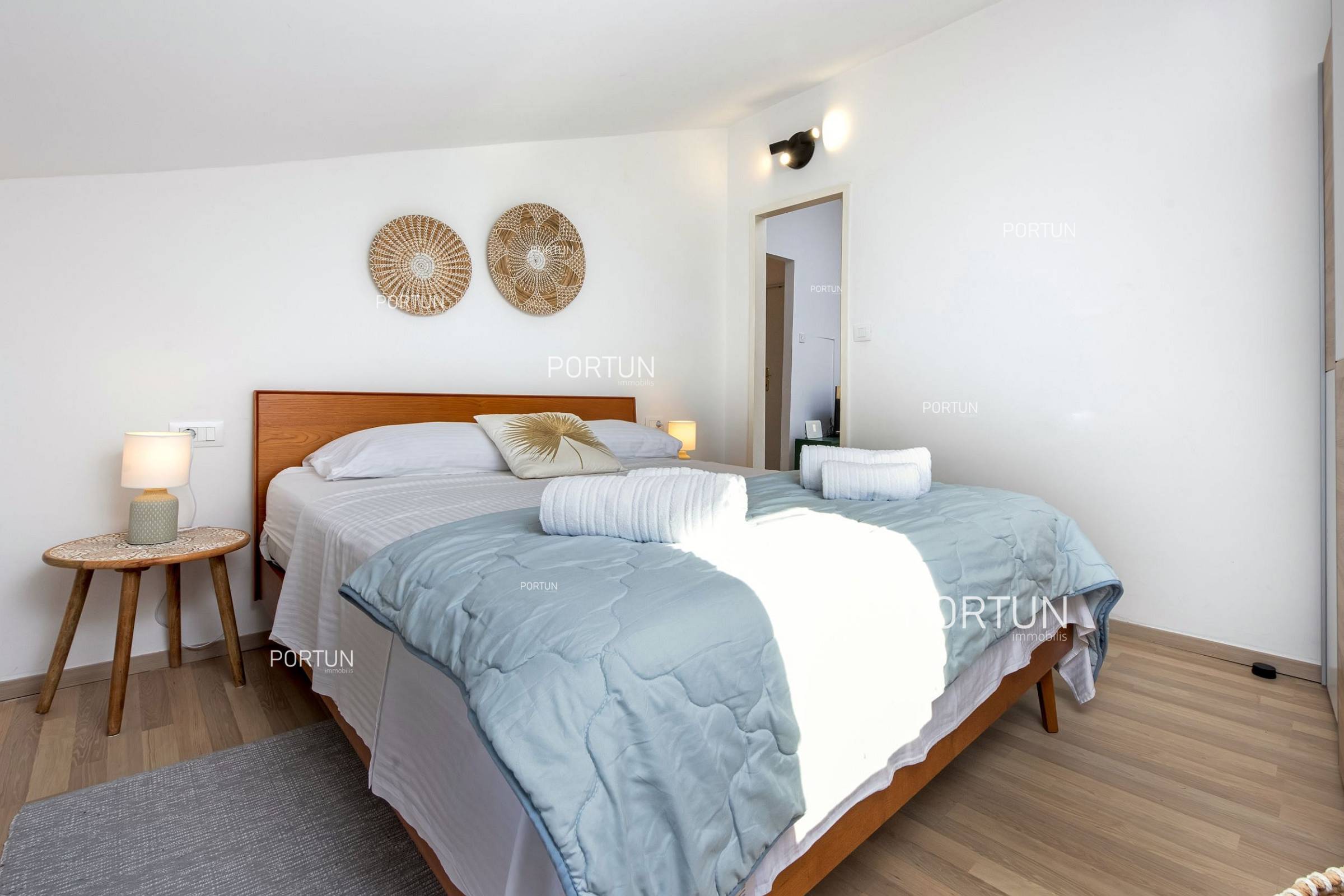 Wohnung zum Verkauf in  - 10708 - 13