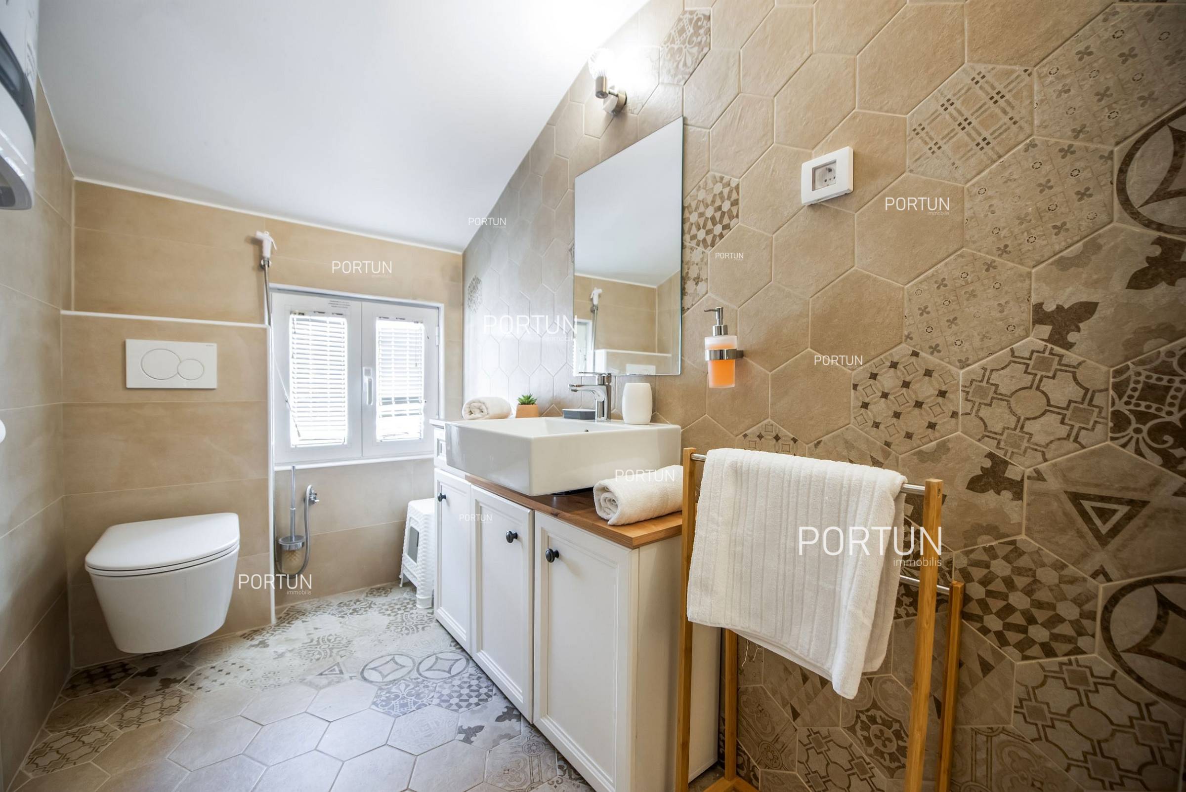 Wohnung zum Verkauf in  - 10708 - 21